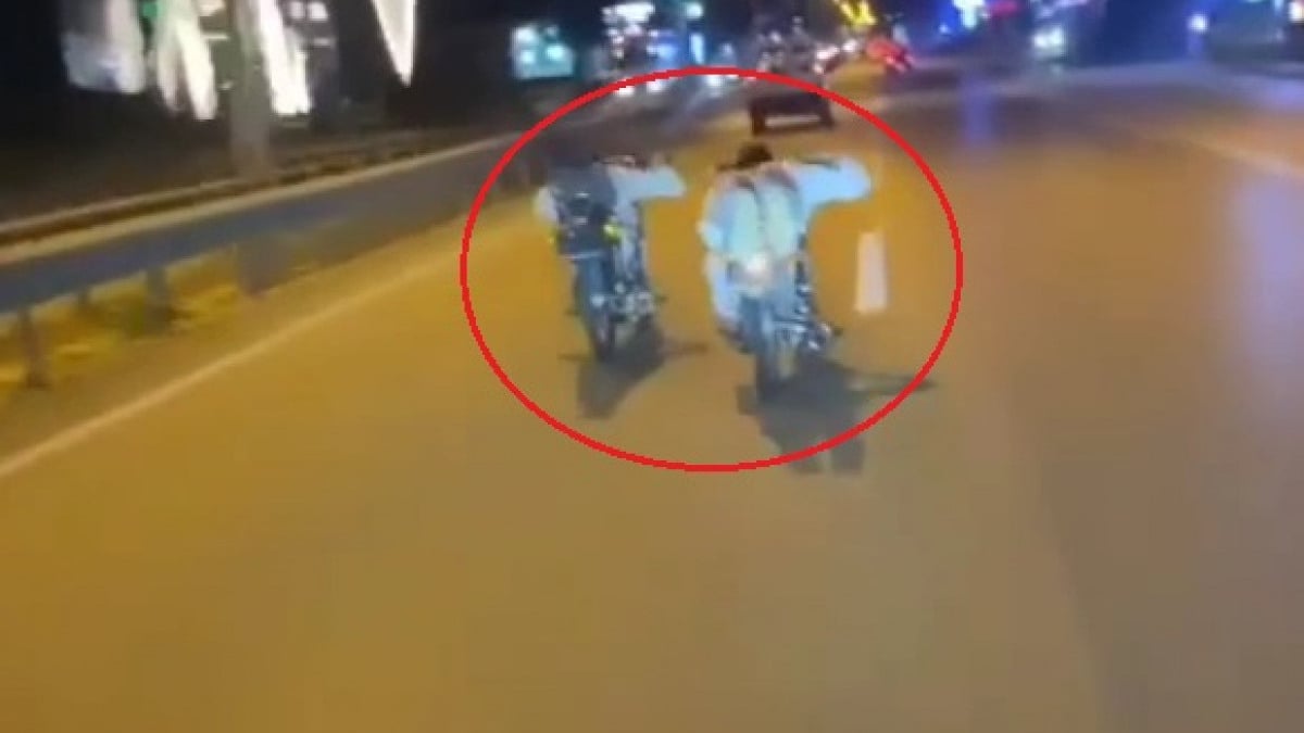 Bursa’da motosikletlilerin tehlikeli yarışı: Yüzüstü yattılar