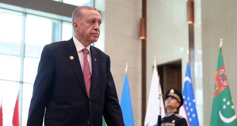 Cumhurbaşkanı Erdoğan: AYM art arda yanlış yapar hale geldi