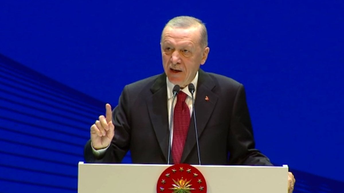 Cumhurbaşkanı Erdoğan’dan Öğretmenler Günü’ne özel açıklamalar