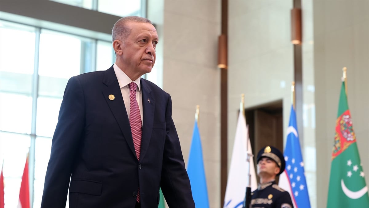 Cumhurbaşkanı Erdoğan’ın Özbekistan’daki diplomasi trafiği