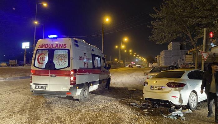 Diyarbakır’da iki otomobilin çarpıştığı kazada 5 kişi yaralandı