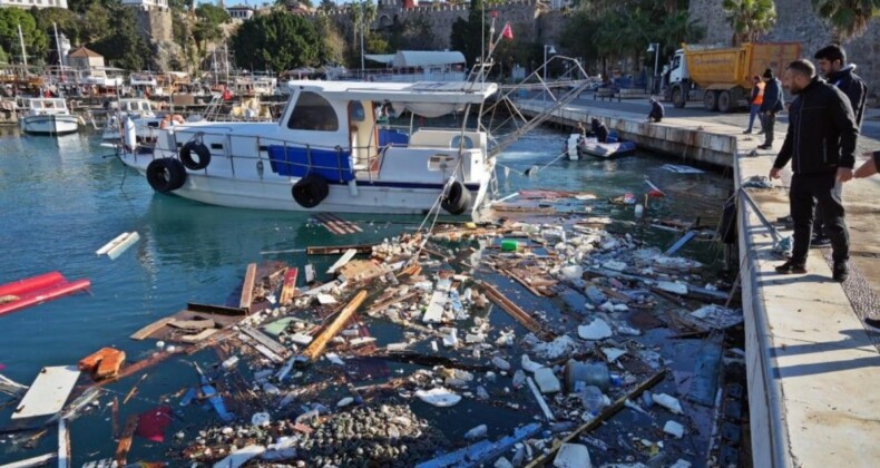 Fırtına Antalya’yı fena vurdu! Hasar büyük…