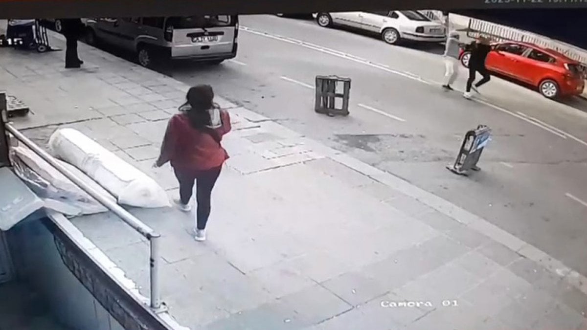 Gaziosmanpaşa’da taciz iddiası sonrası dayak: O anlar kamerada