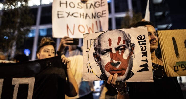 Gazze’de ateşkes isteyen İsraillilerden Tel Aviv’de yeni protesto