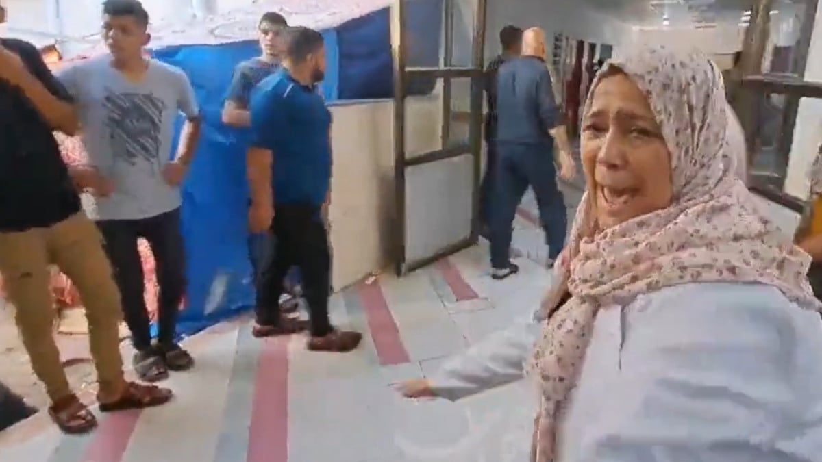 Gazze’de kızını sedyede gören doktor annenin feryadı