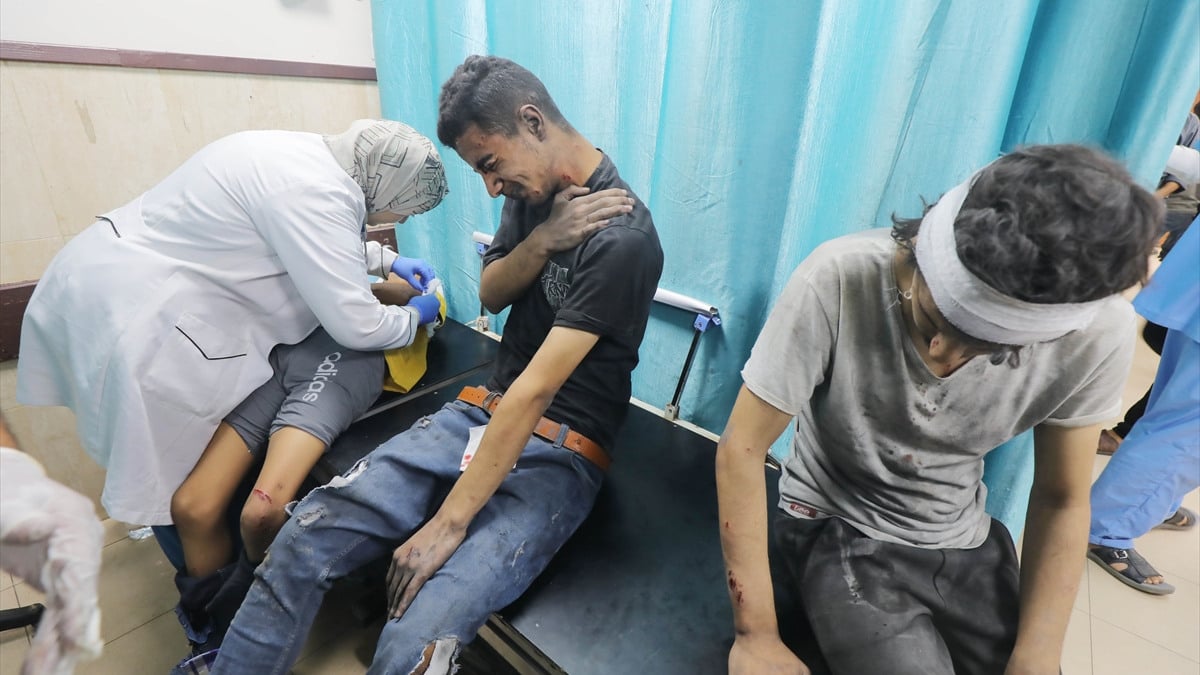 Gazze’deki Şifa Hastanesi’nde bulunan yaralılar güvenli alana tahliye edilemiyor