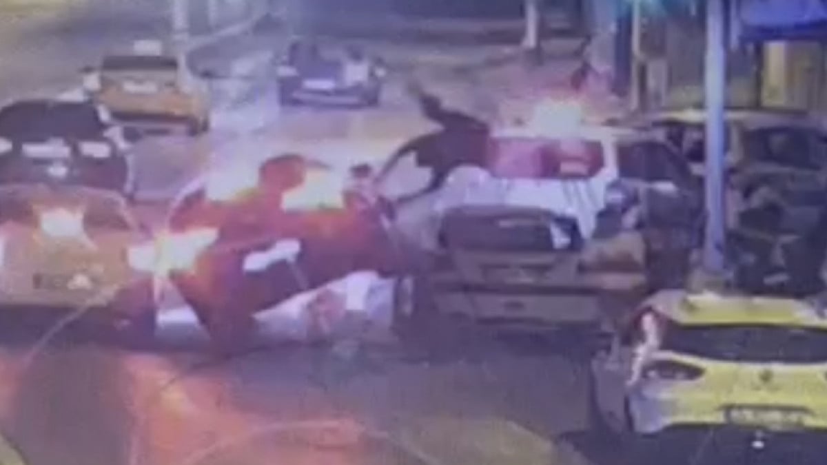 İstanbul Bağcılar’da denetim noktasına dalan sürücü bekçiye çarptı