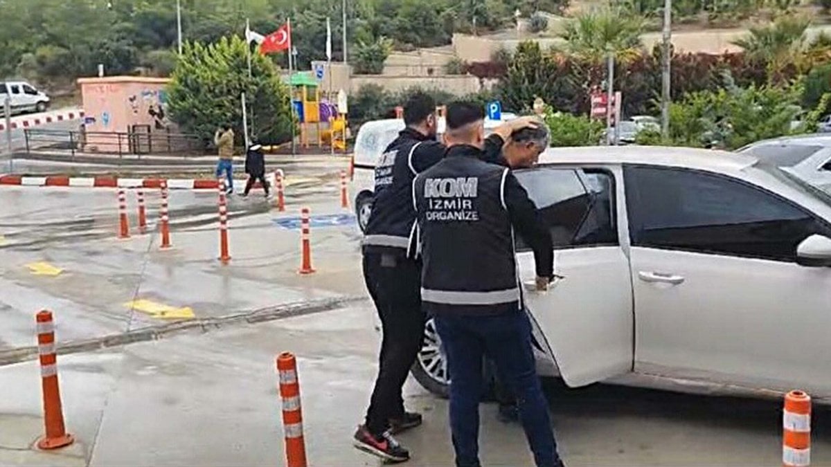 İzmir’de FETÖ operasyonu! Zaman gazetesinin firari ismi yakalandı