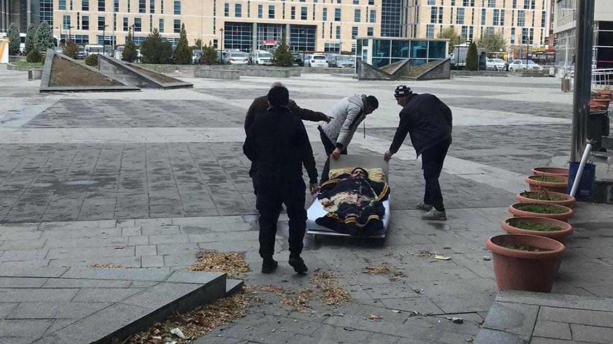 Kayseri’de boşanma davası: Tekerlekli yatakla getirildi