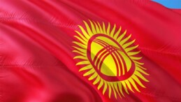Kırgızistan, ülke bayrağında değişiklik yapacak