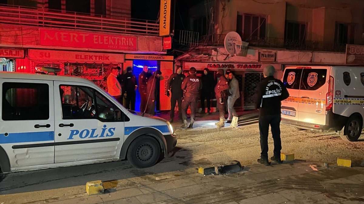 Kırıkkale’de kavgadan kaçarken çatıdan düşen kişi yaşam savaşı veriyor