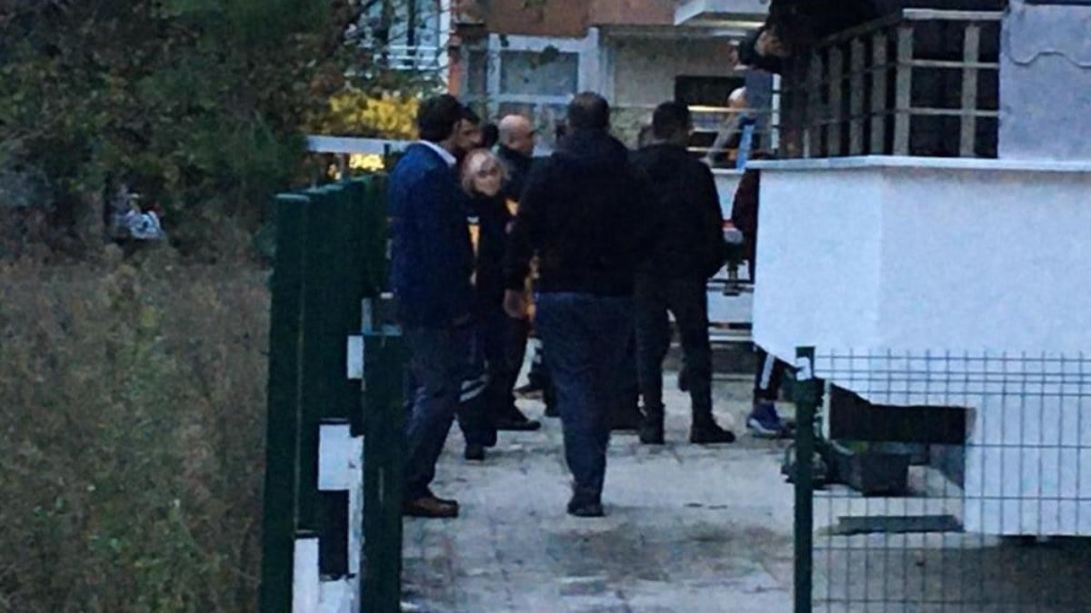 Kocaeli’de bir kişi odaya kilitleyip dövdüğü babasını rehin aldı