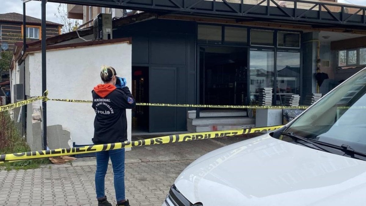 Kocaeli’de iş yerinde başından vurulan genç can verdi