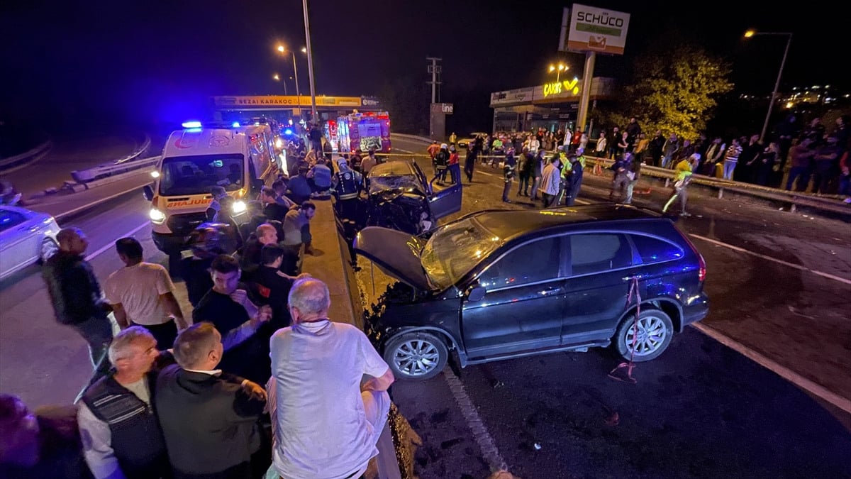Kocaeli’de kaza: 2 ölü 7 yaralı