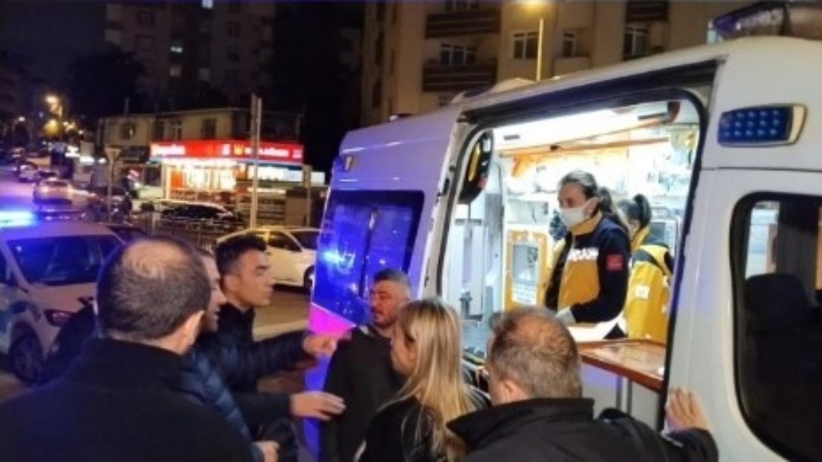 Maltepe’de araçlara çarpan alkollü sürücü dayak yedi