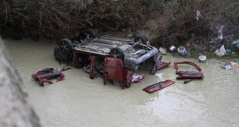 Manisa’da Gediz Nehri’ne uçan araçta 3 kişi hayatını kaybetti