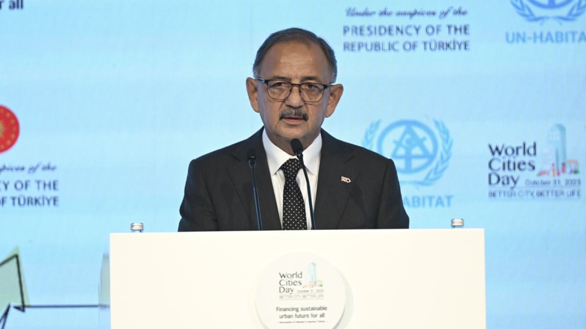 Mehmet Özhaseki: Tamamlanan afet konutları aralıkta teslim edilecek