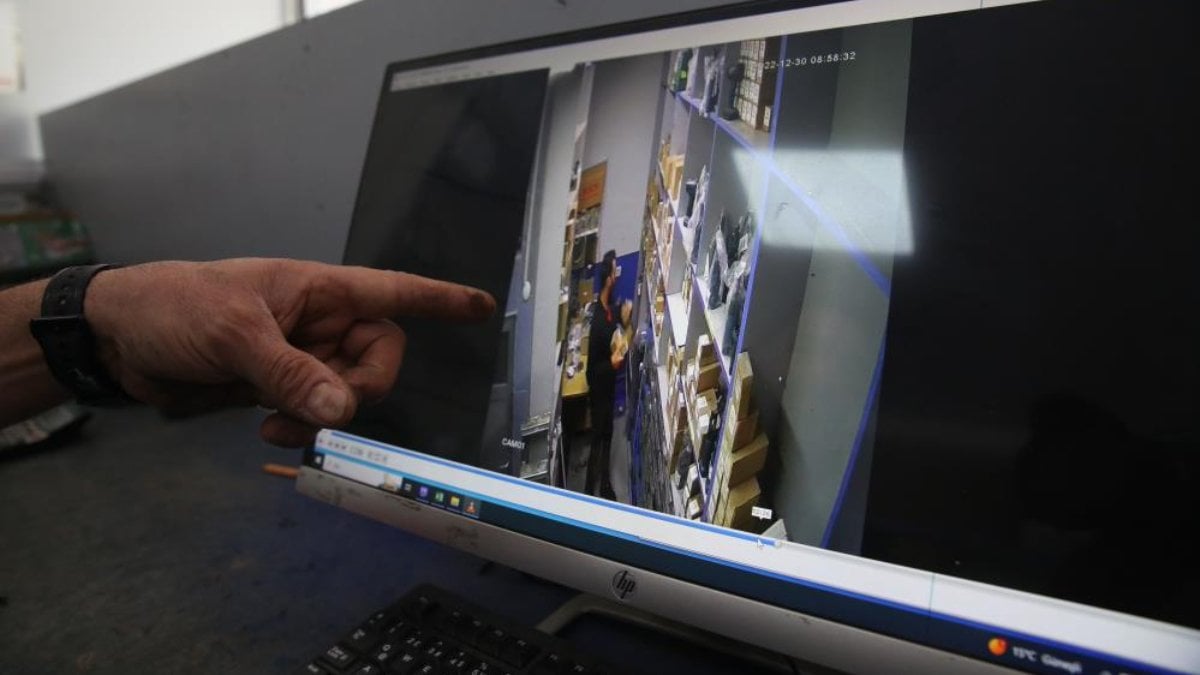 Mersin’de çalışanının 6 yıldır malzeme çaldığı güvenlik kamerasından fark etti