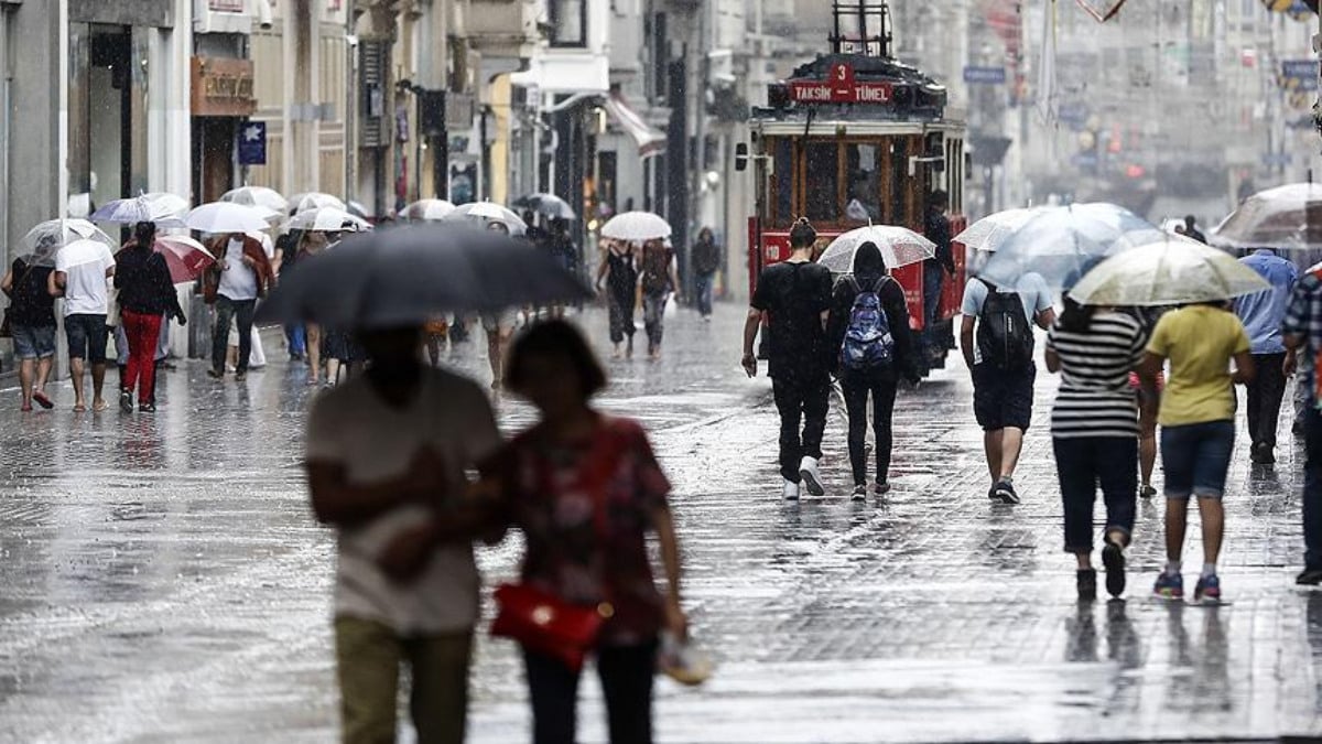 Meteoroloji uyardı! İstanbul’da sıcaklıklar düşüyor yağmur yurda dönüyor