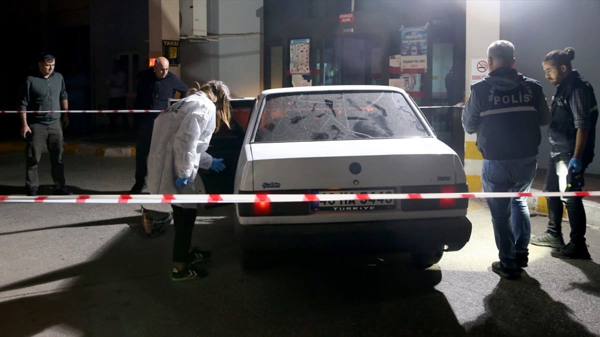 Muğla’da otomobiliyle seyir halindeyken tabancayla vurulan kadın yaralandı