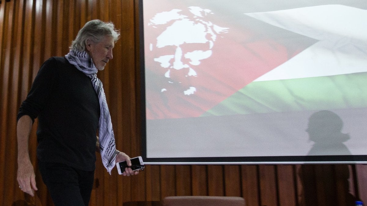 Pink Floyd solisti Roger Waters’tan konserde Gazze mesajı