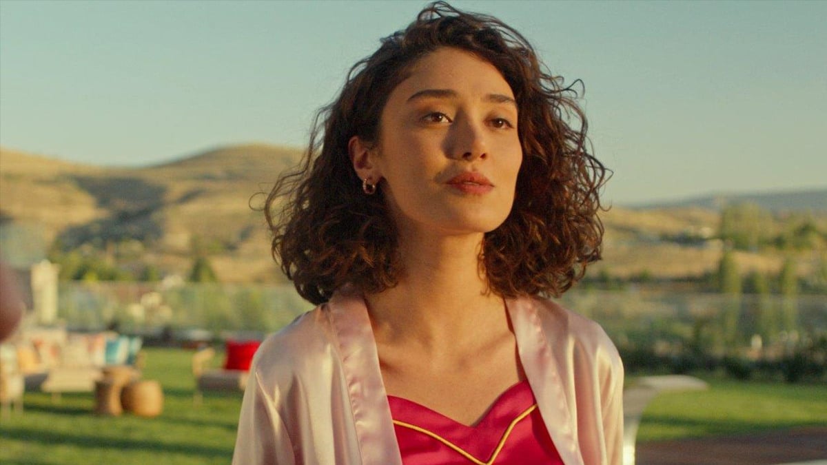 Safir’in Aleyna’sı sosyal medyayı coşturdu! “Güzelliğin elli tonu”