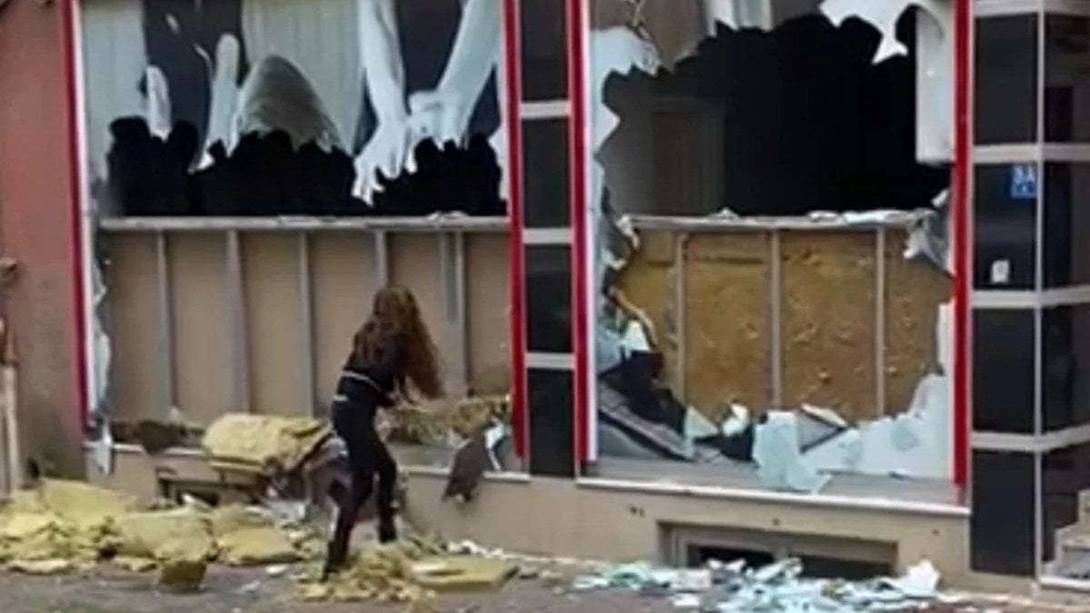 Tekirdağ’da eski patronuna kızdı: Keserle iş yerinin camlarını kırdı