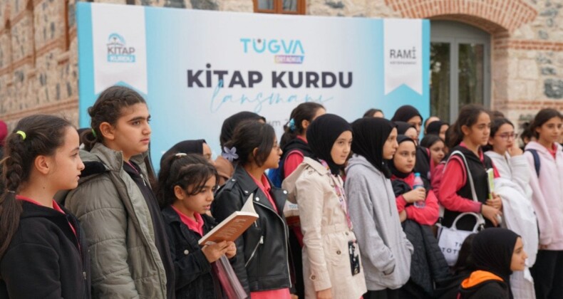 TÜGVA’dan ödüllü Kitap Kurdu Yarışması: Öğrenciler ödüle doyacak