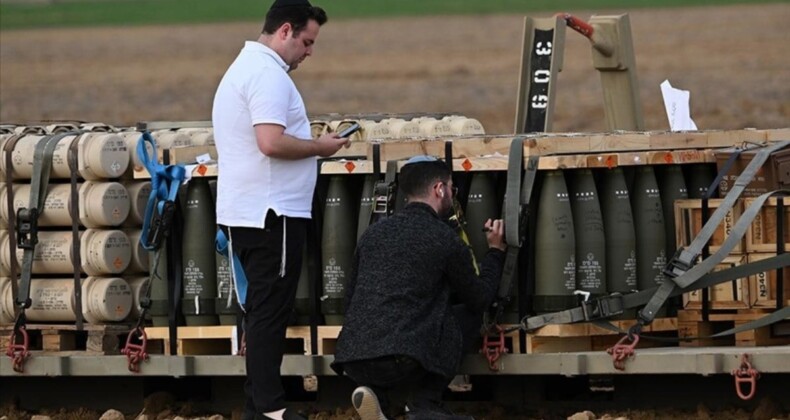 ABD’den gelen Yahudi siviller, Gazze’ye atılan obüs mermilerine notlar yazıyor