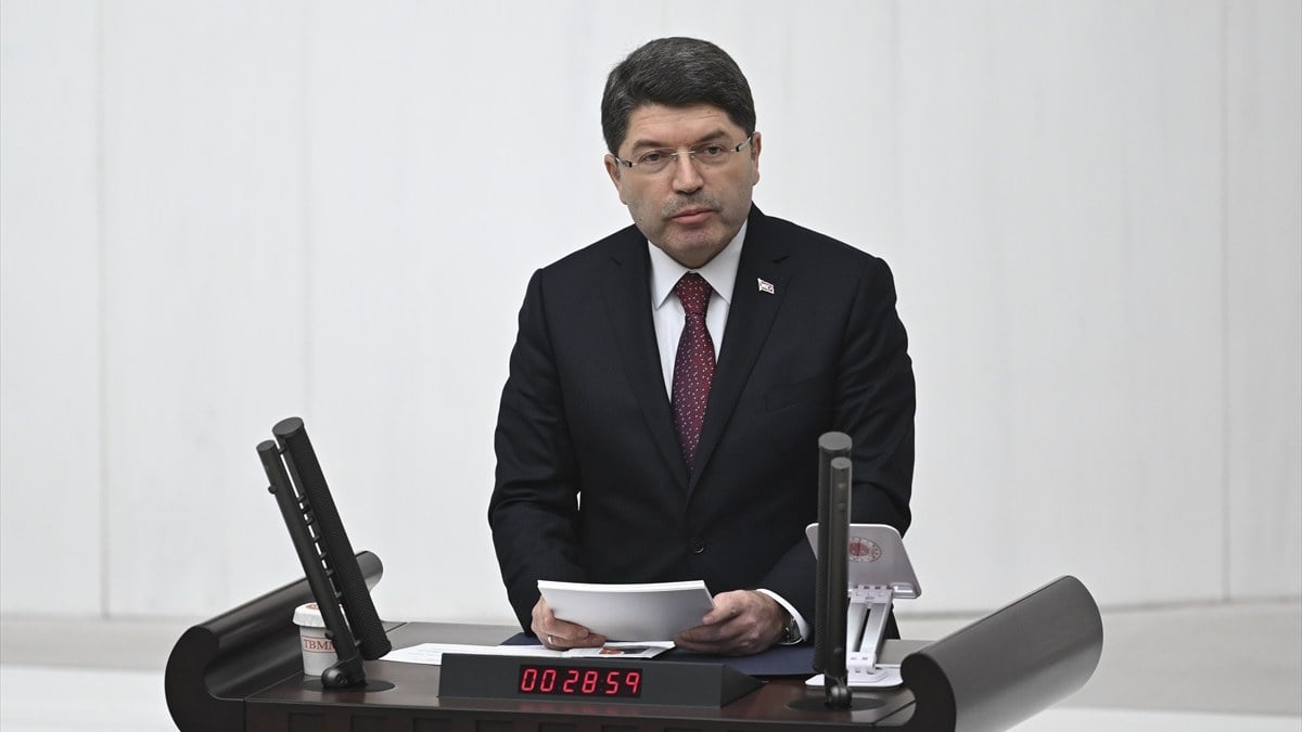 Adalet Bakanı Yılmaz Tunç duyurdu! Hukuk Mesleklerine Giriş Sınavı geliyor