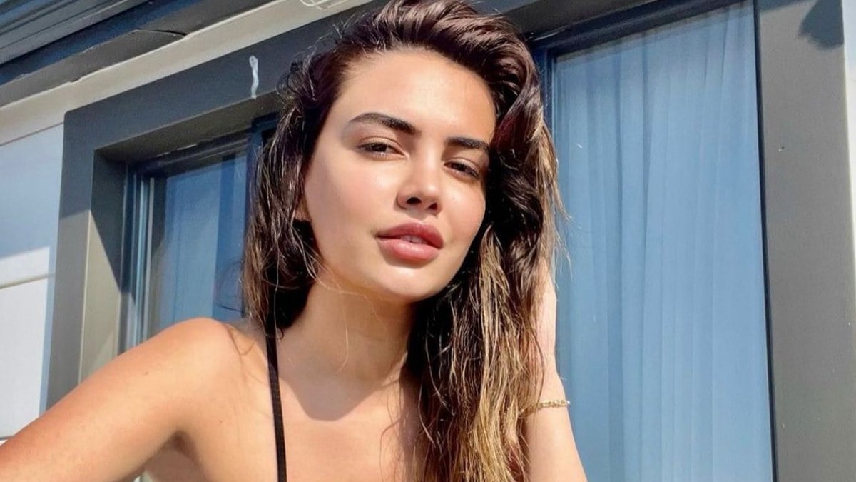 Adeta güneşle yıkandı! Fenomen Ece Ronay’dan cesur pozlar “Manzara alev alev”