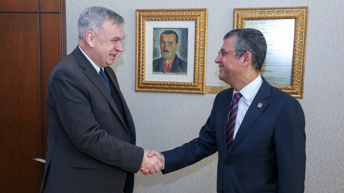 Alman Büyükelçi Schulz’dan CHP’ye ziyaret: Özgür Özel’le görüştü