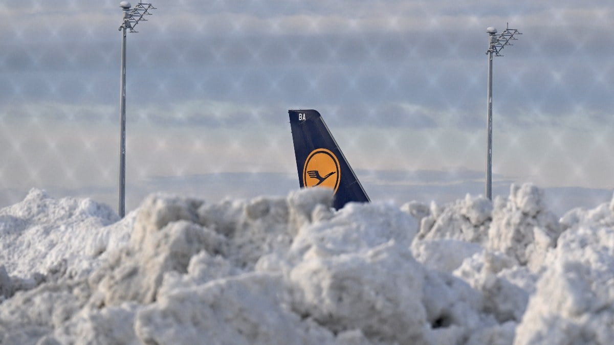 Almanya’da kar kaosu: Münih Havalimanı’nda uçuşlar durduruldu