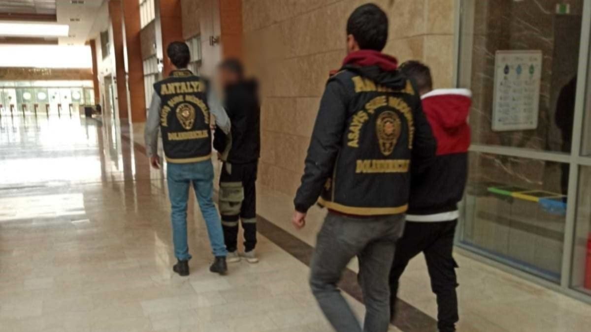 Antalya’da yabancı uyruklu vatandaşları 124 bin dolar dolandırdılar: Şüpheliler yakalandı