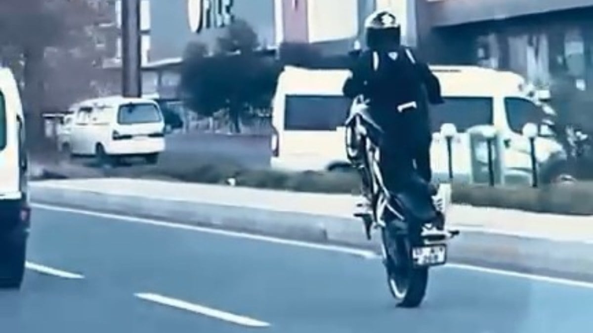 Balıkesir’de ölüme davetiye çıkan motosikletli gözaltına alındı