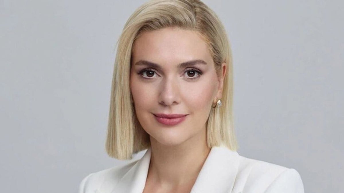 Bergüzar Korel’den takipçilerine uyarı: Kur’an paylaşımları…