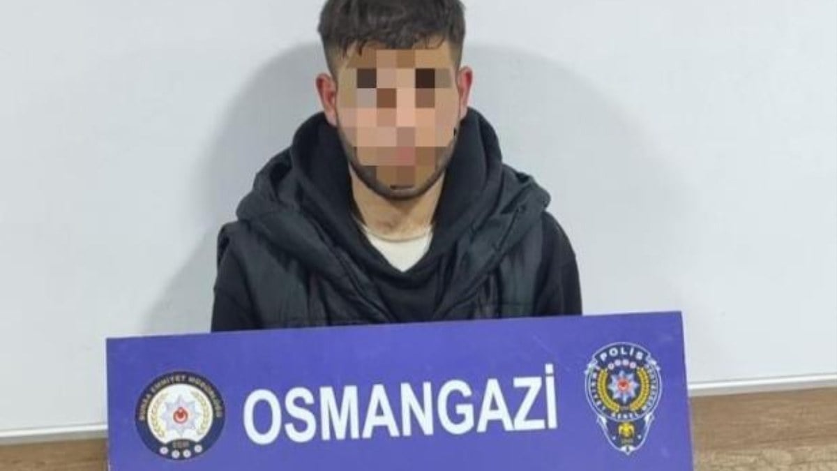 Bursa’da kurşun levhaları çalarken suçüstü yakalandı