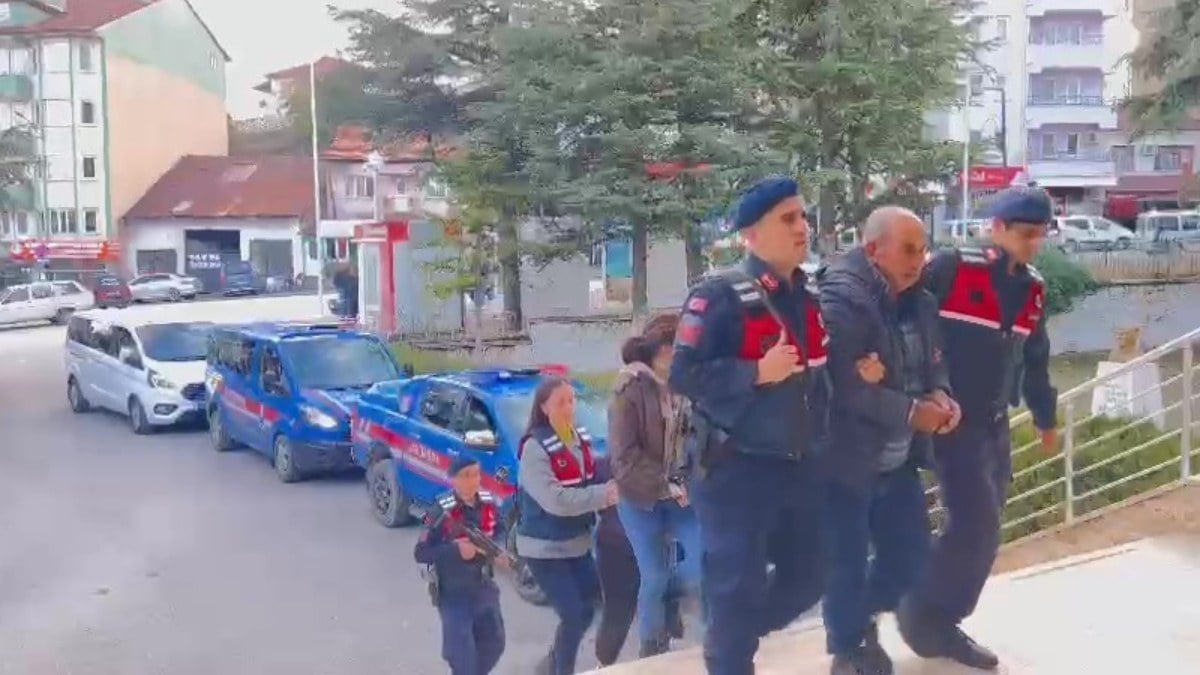 Denizli’de miras kavgasında amcalarını öldüren karı koca tutuklandı