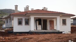 Deprem yaraları sarılıyor: Kilis’teki villa tipi köy evlerinde sona doğru…