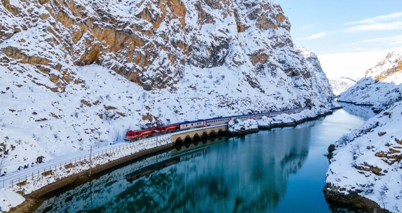 Doğu Ekspresi’nin popüler durağı Erzincan’da kış manzaraları