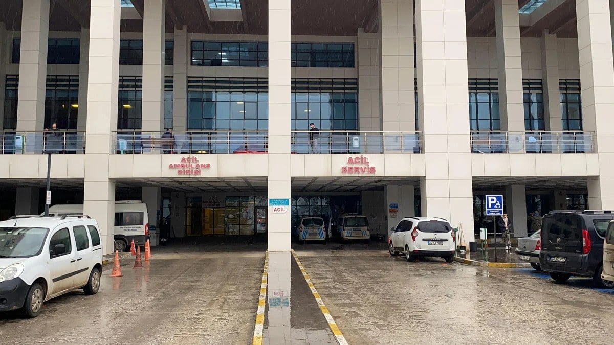 Edirne’de 6 lise öğrencisi yedikleri börekten zehirlendi