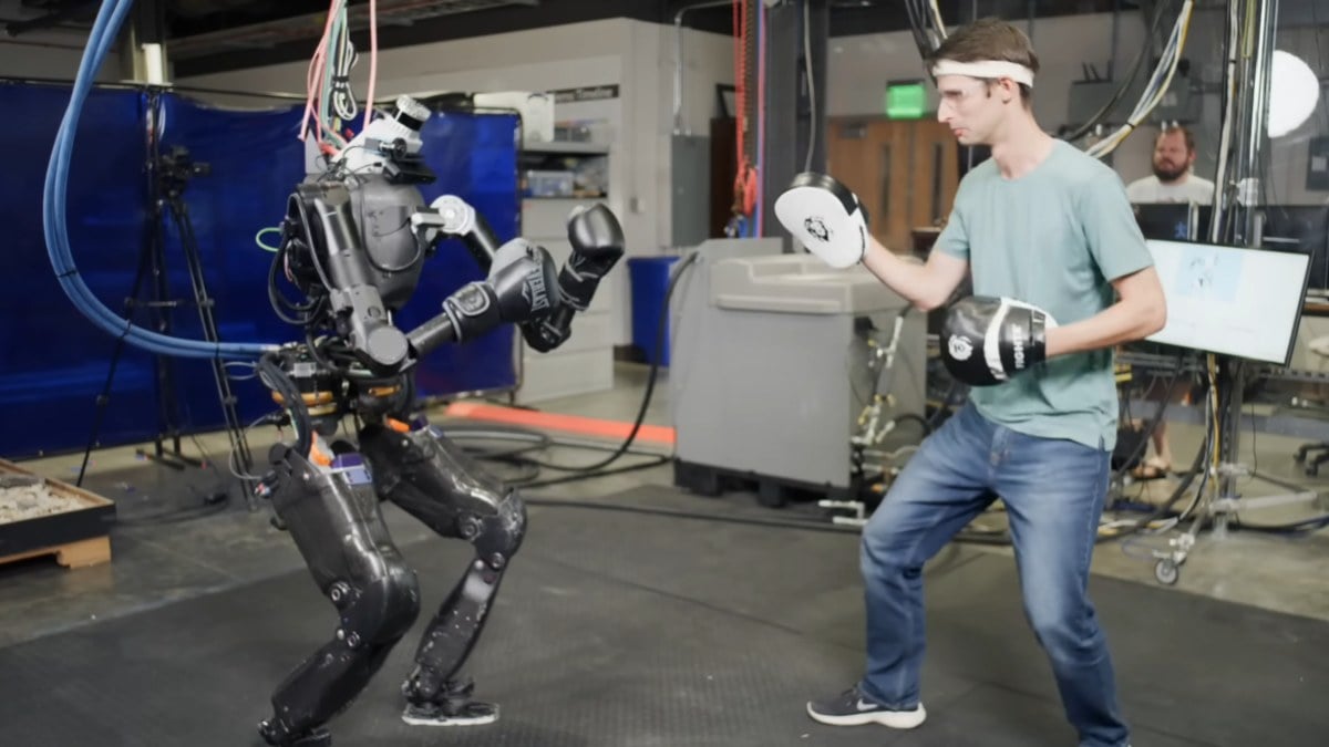 Endişelenmeli miyiz? İnsansı robotlar artık boks yapabiliyor