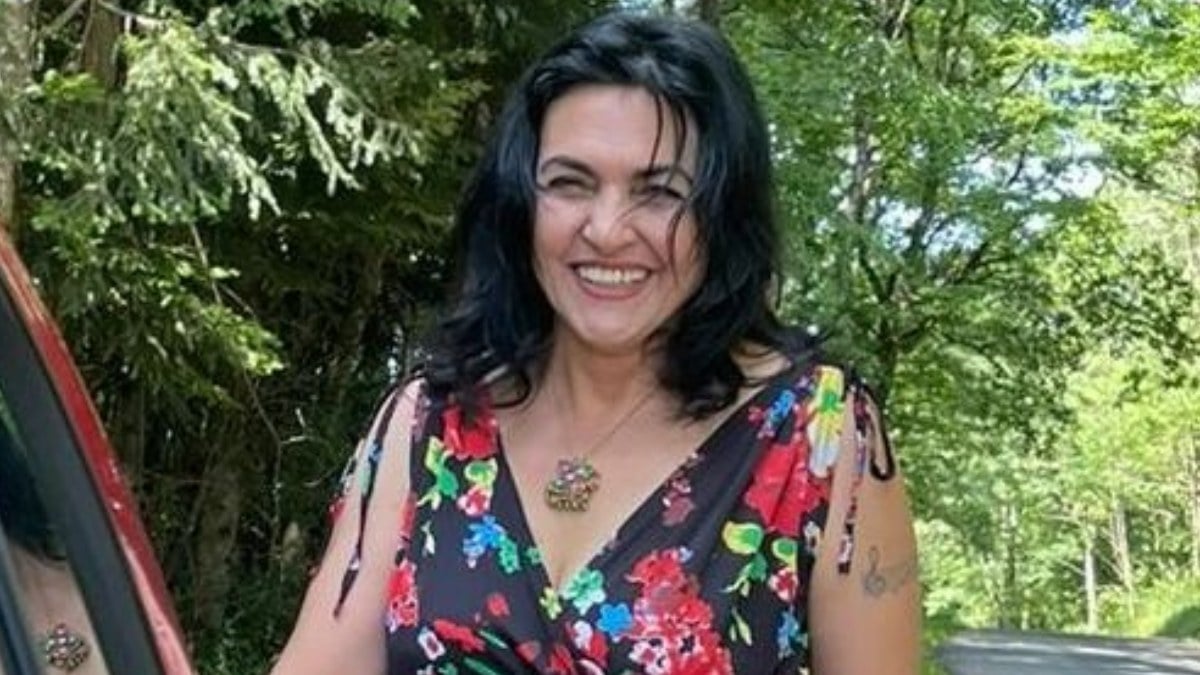 Ermeniler için ağıt yakan Aziz Nesin’in gelini Hilal Nesin Mehmetçik’i hedef aldı