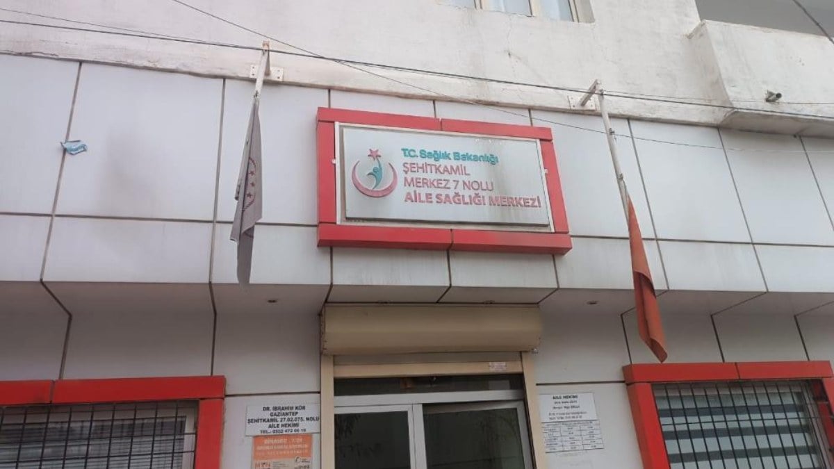 Gaziantep’te babası adına ilaç yazmadı diye doktora saldırdı