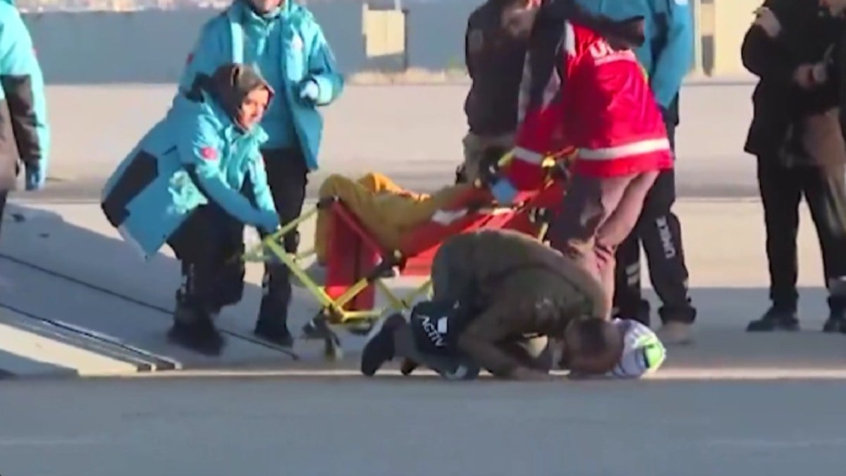 Gazze’den geldiğinde secde etmişti! Bakan Koca paylaştı: Türk halkına teşekkür ederim