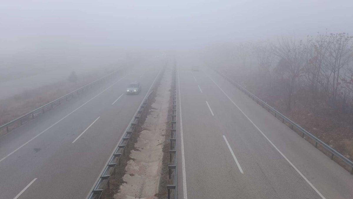 Görüş mesafesi düştü! 43 ilin geçiş güzergahında yoğun sis