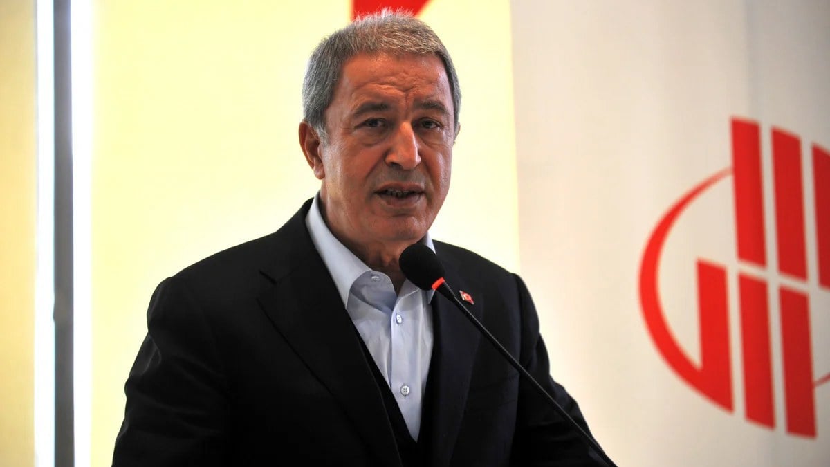 Hulusi Akar: İsrail’de nükleer silah, Filistin’de sapan taşı var