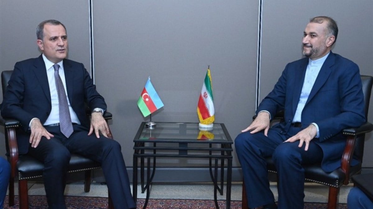 İran: Azerbaycan’la ilişkiler doğru yolda