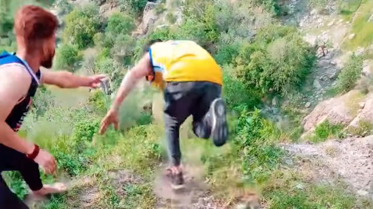 İran’da takla atan genç uçurumdan düştü