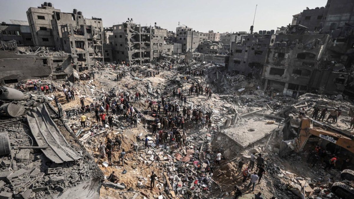 İsrail Cibaliya Mülteci Kampı’nı vurdu: 100’den fazla ölü var